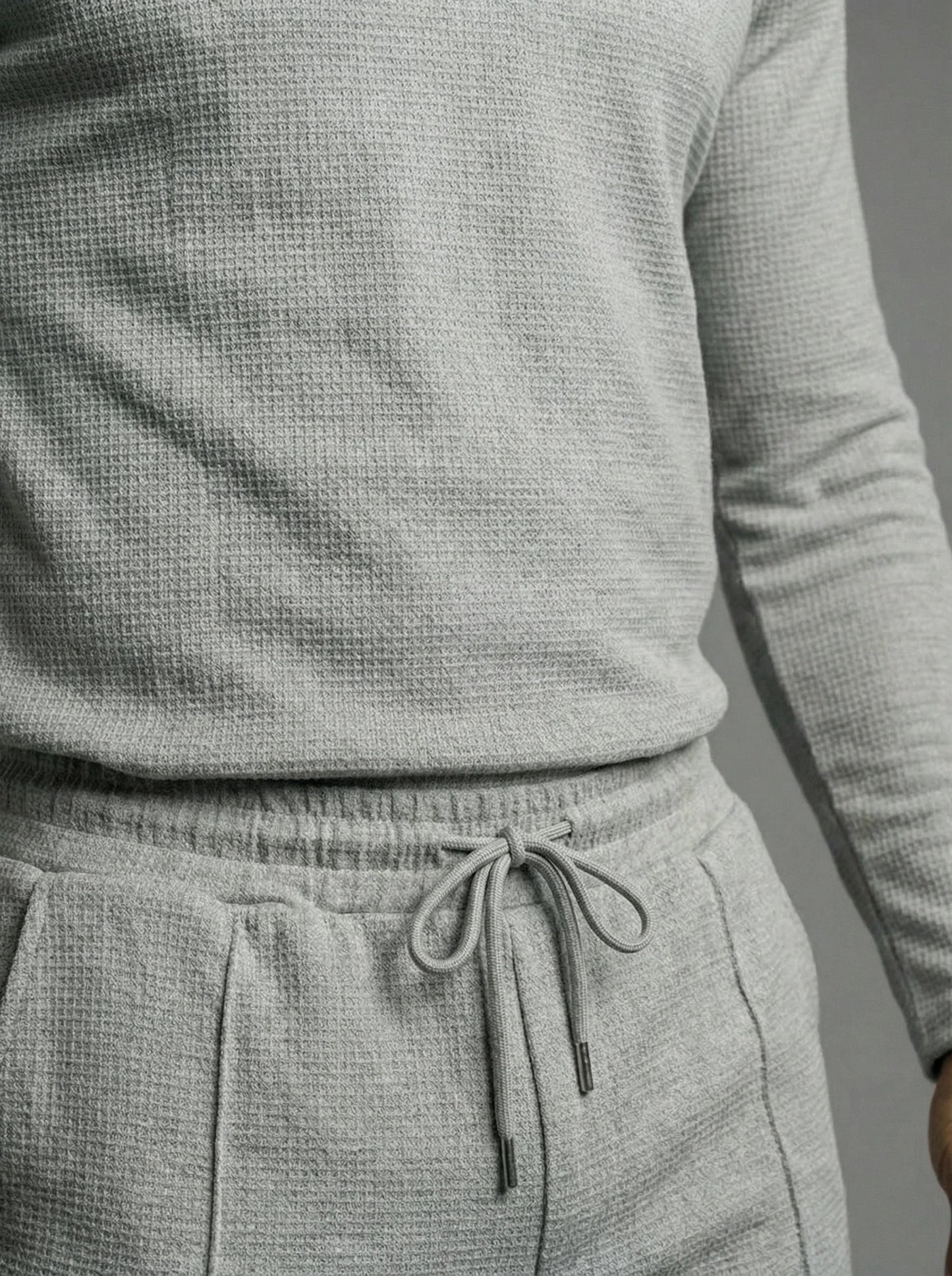 Conjunto Polo Texturizado con Cierre y Pantalón Ajustable
