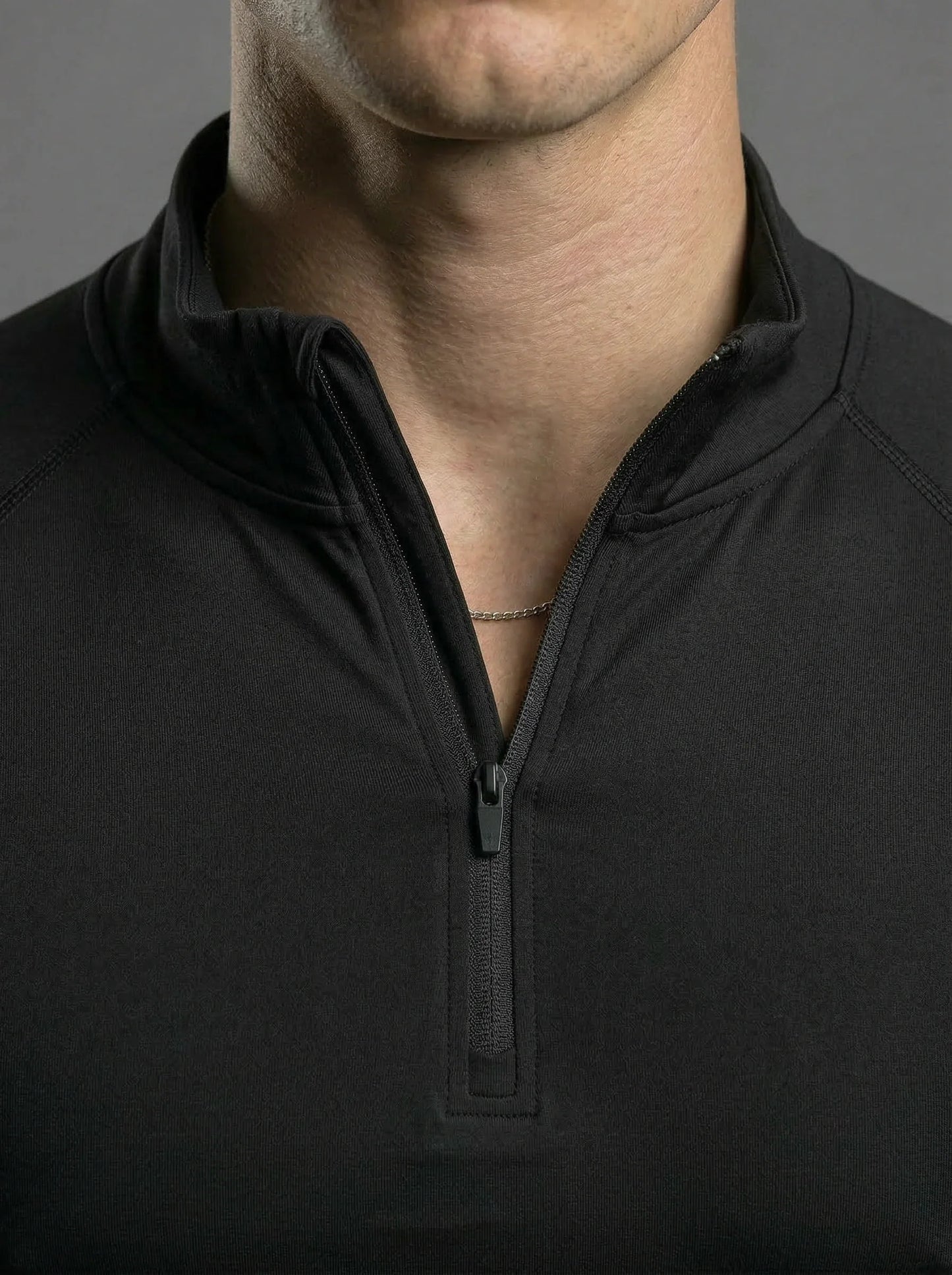 Sudadera Deportiva Ajustada V-Taper con Cierre 1/4